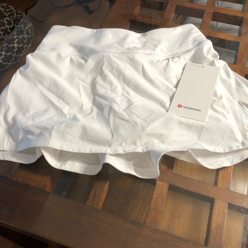 Lululemon skort NWT